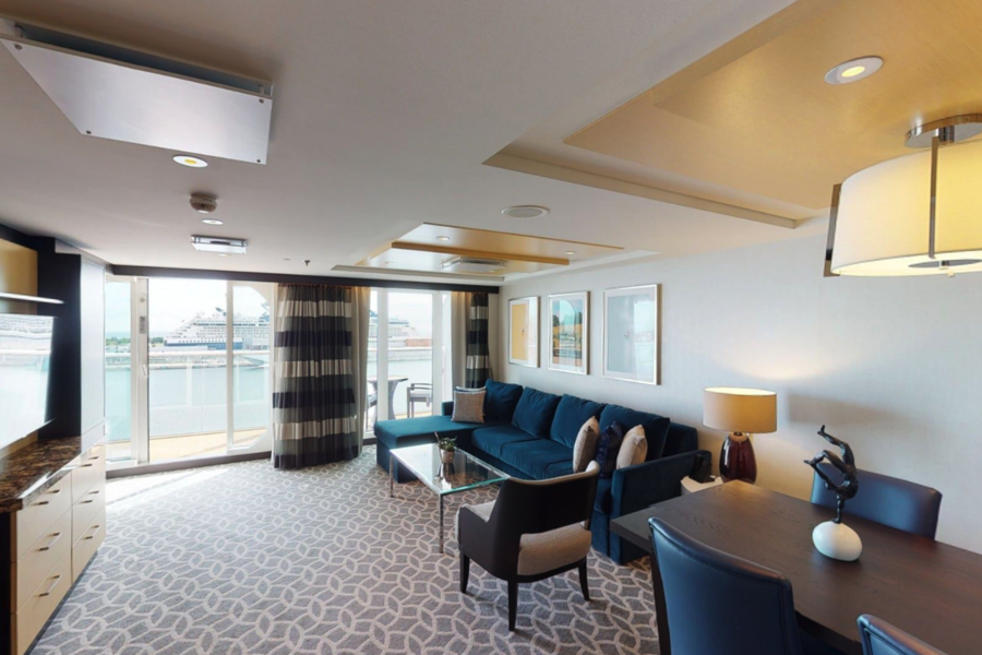 RCI Odyssey of the Seas Owners Suite 1 Bedroom.png